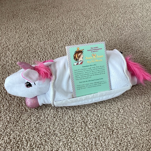LapGear white and pink unicorn stuffed animal IPad book stand - Picture 2 of 9